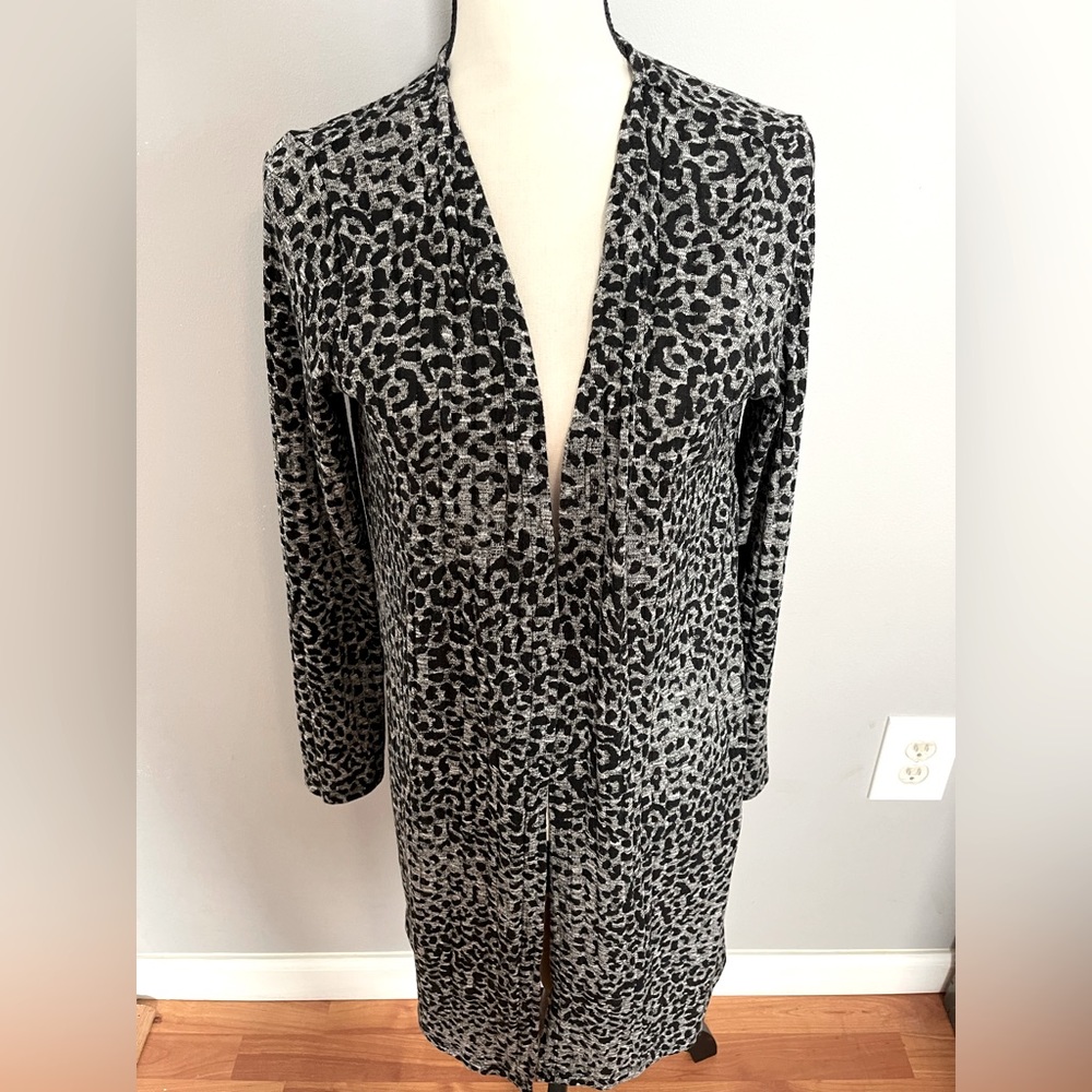 Leopard Print Lightweight Cardigan - Black and Gray Size Medium